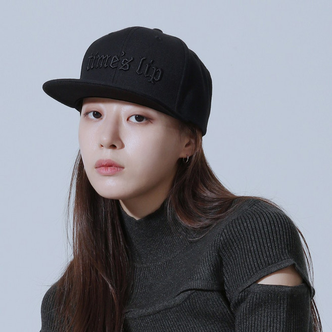 타임슬립 스냅백 로만 로고