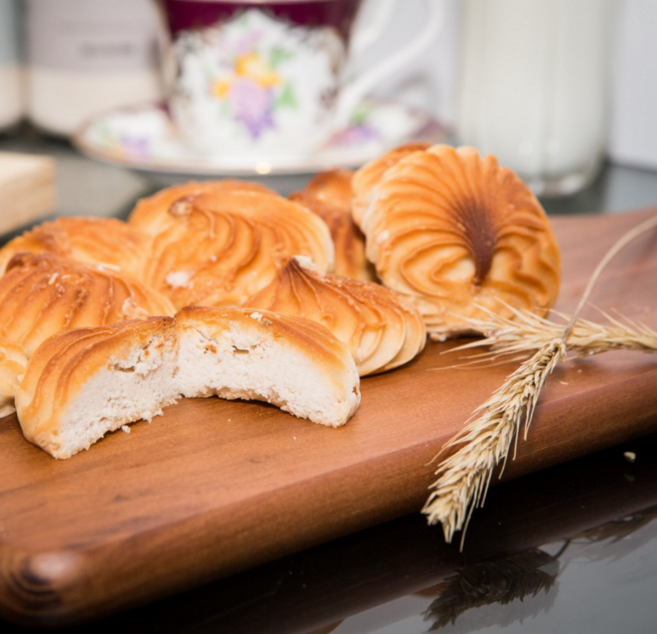 [하눅] 옛날식 앙금쿠키 구리볼 상투 밤과자 국산 통호밀 통밀 수제 건강 간식 베이커리, 밤과자 구리볼(상투과자), 8개, 130g