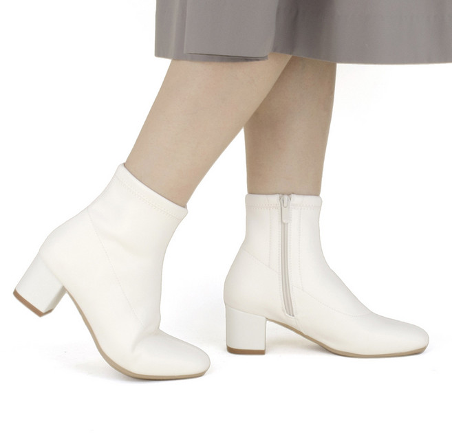 바니플랫 Banyflat 여성 스킨 레나 앵클 부츠