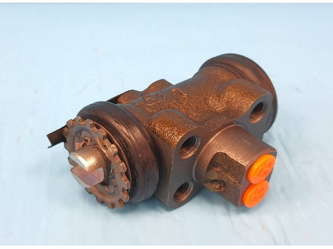 SANYCO ISUZU 一路發3.5T 4.6T 97-98年 後分泵, 1個, 後輪-左 前=後, N/A
