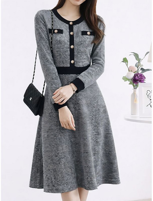 모리스커밍홈 진주 체크 플레어 니트 원피스 M2602OP608A