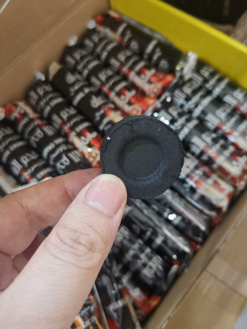 速燃炭 100塊, 如圖所示, 1個