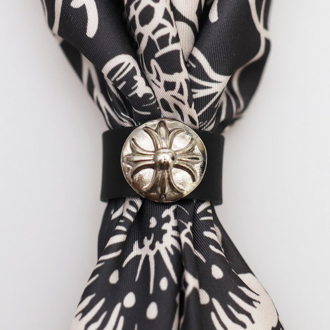 수제 콘초장식2 통가죽 스카프링 홀더 블랙/반다나