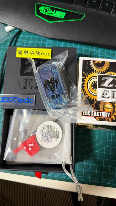 ZEDC 權杖音叉 風暴鈦做色閃電紋, 如圖所示, 1個