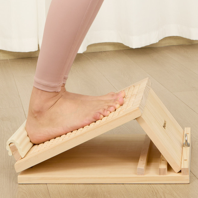 메인워크 종아리 스트레칭 보드 기구 소나무 경사대 뷰티레그 릴렉서 발판 아킬레스건 발목 다리 운동 기구 + 탄력밴드, 원목색