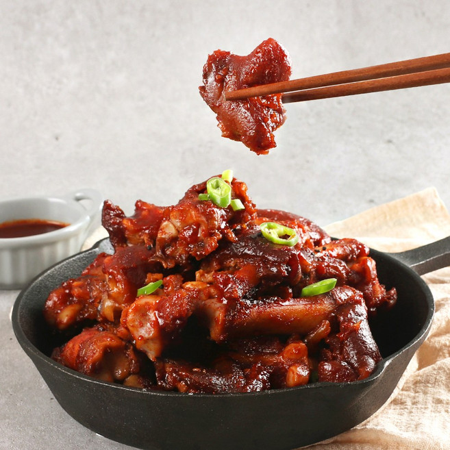 자연과농부 매콤미니족발 300g, 1개