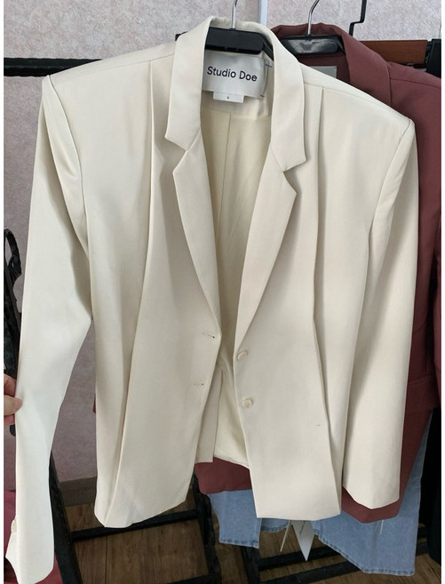 Studio Doe 垂墜感西裝外套