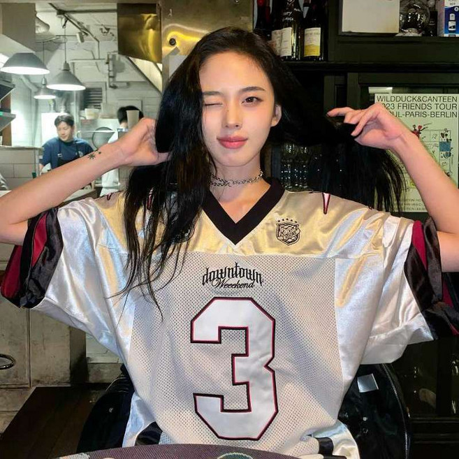 여성 여름 져지 티셔츠 캐주얼 농구복 상의 루즈핏 데일리 트레이닝복 기질 빈티지 메쉬 브이넥 반팔티 ZZL