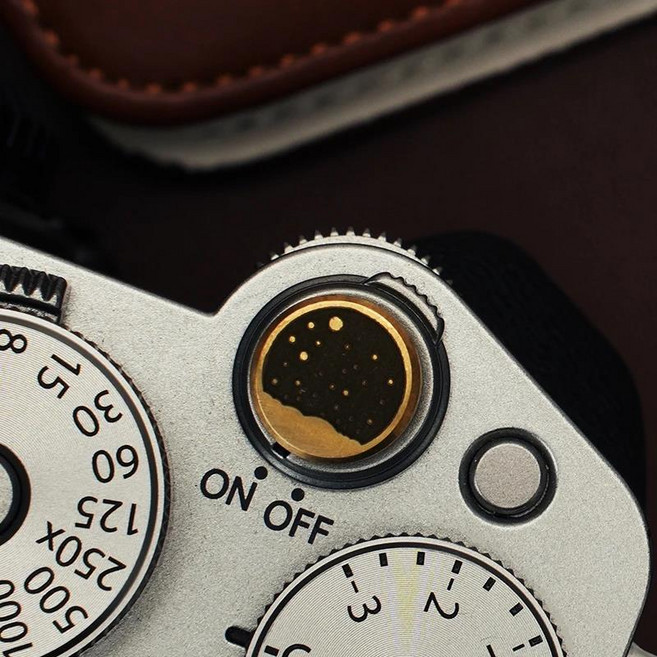 호환 후지필름 XT4 XT5 X-H2 100Vi XT30 X-Pro3 X-S20 II X-A7 GFX100S GFX 50S 용 황동 핫슈 커버 릴리즈, 06 D-Release Button