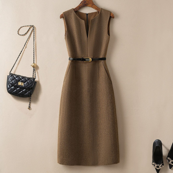 AOKADA 여성 가을 겨울 슬림핏 브이넥 민소매 모직 오피스룩 하객룩 정장 원피스