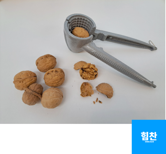 힘찬쇼핑_ 호두가 먹고싶을 때 부드럽게 까주는 핸디 호두까기 망치, 1개