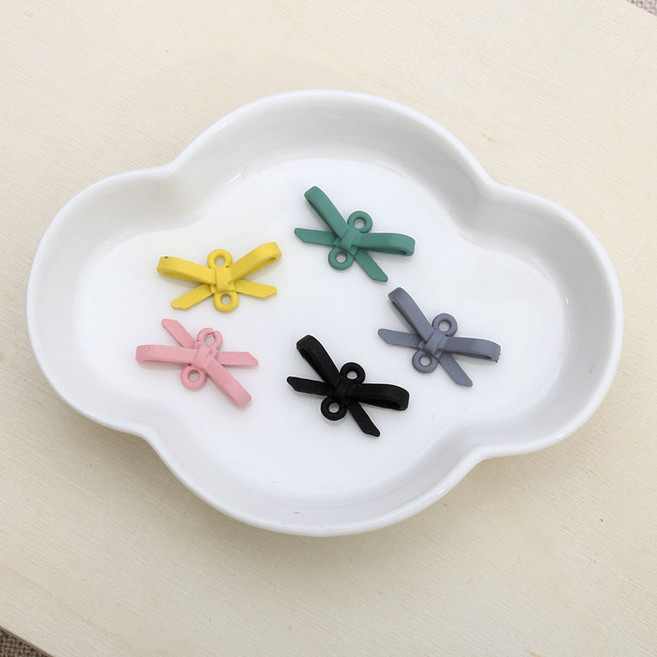 메탈 양고리리본 팬던트 참장식, 그레이, 1개