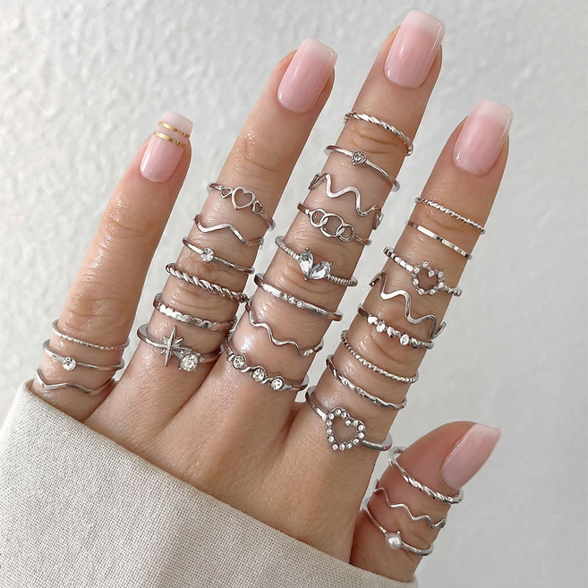 [28종 세트] 포포제니 하트 웨이브 레이어드 반지 세트