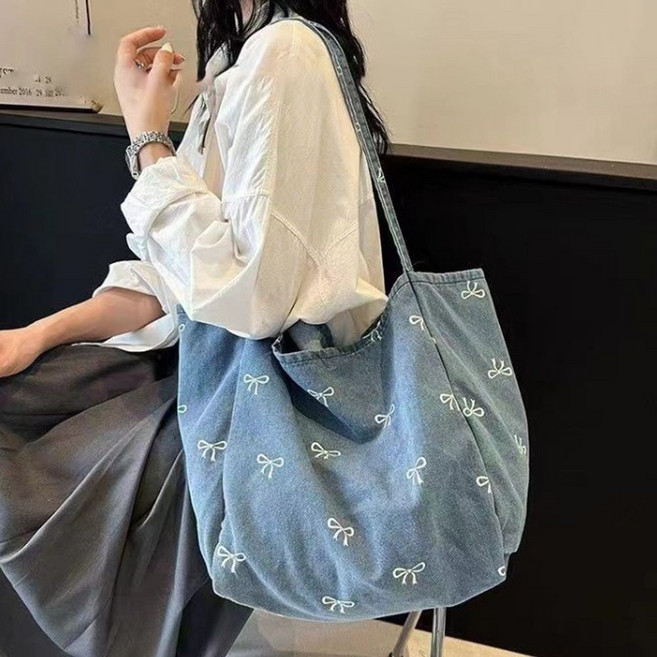 리본 데님 에코백 숄더백 빈티지 엔티크 가방 블루 봄 여름 가을 겨울 보조가방 여행 데일리 대학생 캐주얼 귀여운 주문폭주 여성 매일 포인트