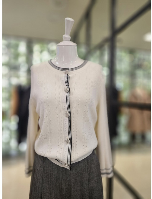 [듀엘] DEWE 펀칭로고 니트 가디건 D242KL039 NC일산