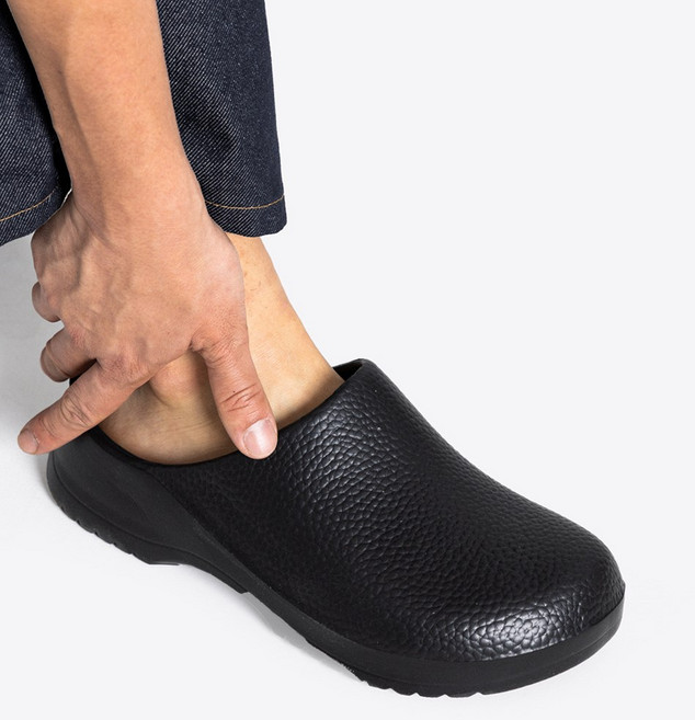 [정품아닐시3배보상] 비에스큐티바이클래시 GO66 크레센 블록핏 에어 클로그 뮬 - BLACK