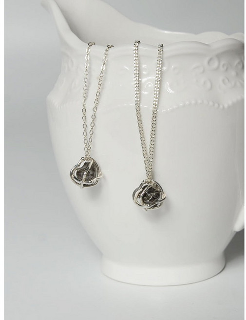 원석목걸이 행운의 캄포델시엘로 목걸이