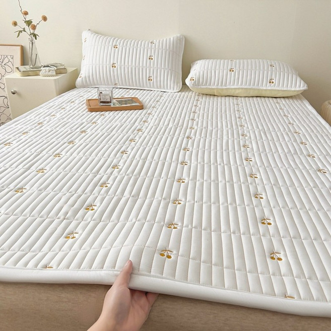 더루비샵 자수누빔패드 침대패드 고정밴딩매트, 화이트