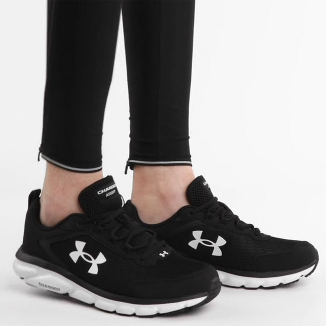 언더아머 여성 운동화 경량 신발 여자 쿠션화 조깅 캐주얼 스니커즈 워킹화 헬스화 가벼운 런닝화 검정