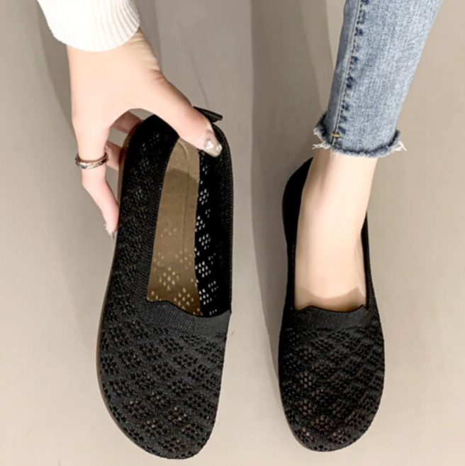 플라이슈 여름 펀칭 초경량 가볍고 쿠션 좋은 발편한 여성 슬립온 2cm 운동화 메쉬 플랫 슈즈 B20