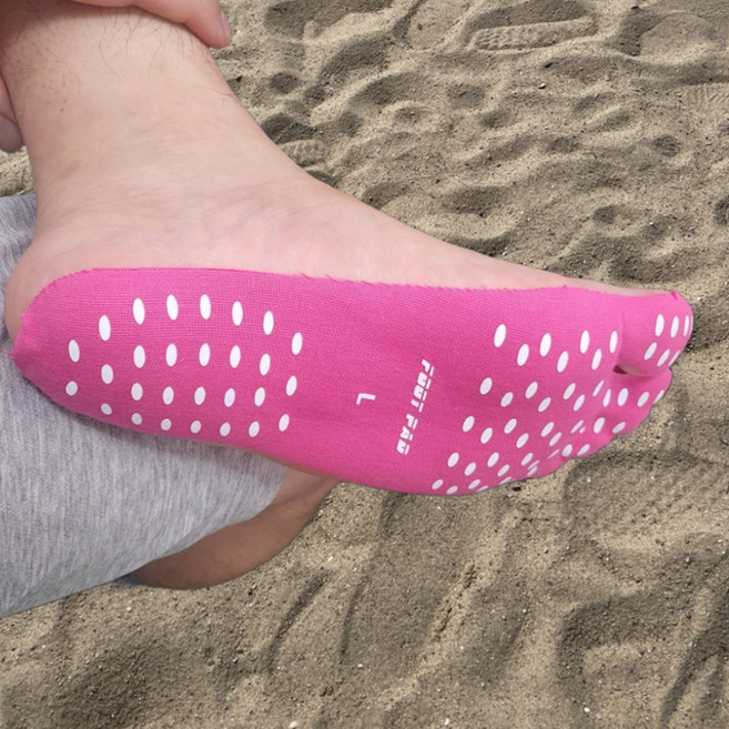 발바닥 접착식 아쿠아슈즈 모래사장 해변 발바닥 보호