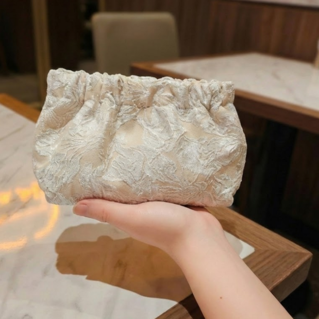 백댄스 원터치 자수 플라워 패턴 화장품 생리대 파우치