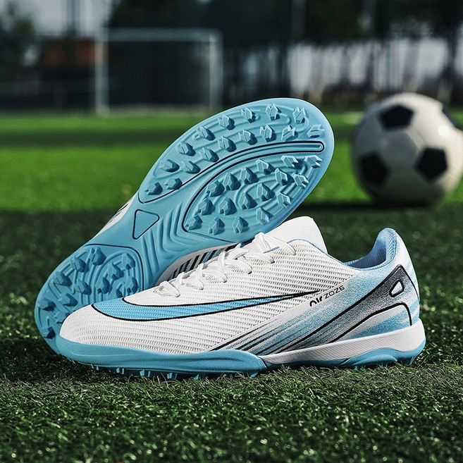BIKASU 편한 축구화 경량 축구 화 인조잔디 풋살화