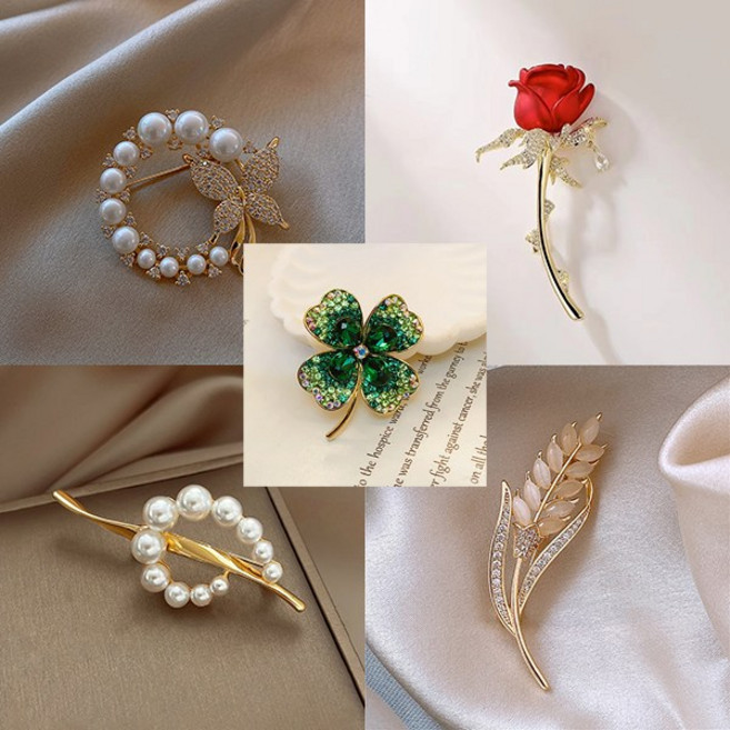 모델엄마 여성 브로치(직수입) 진주.큐빅.네잎클로버 여러종류 중 택 1(고급진 디자인)
