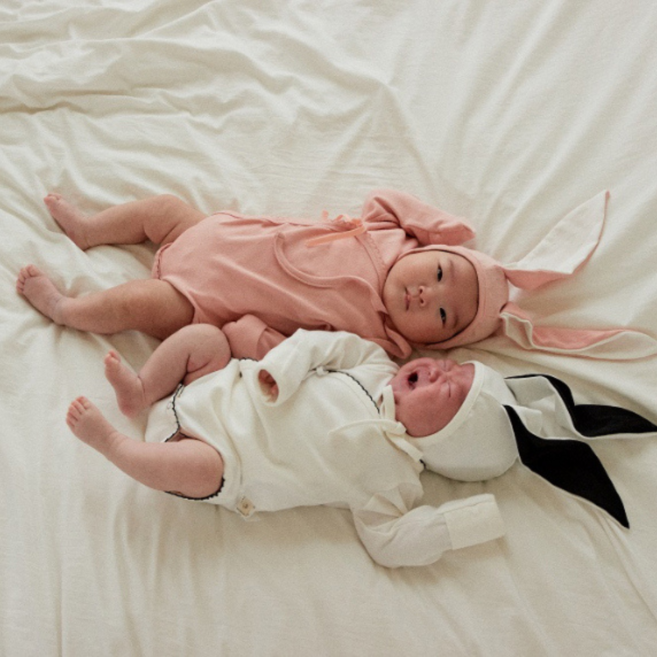 [디어딜리] 아기 수트 & 턱받이 세트