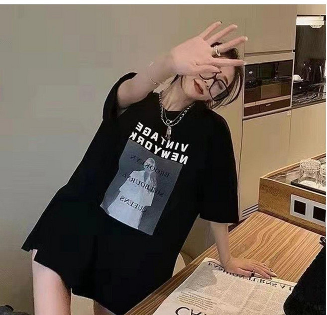 字母印花中長版T恤 夏季寬鬆半袖