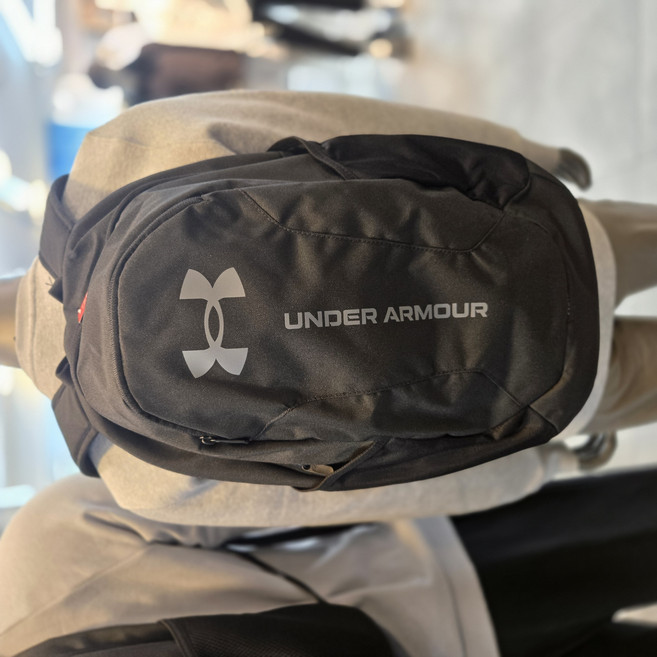 언더아머 UA 언디나이어블 색팩 스포츠 가방 백팩+키링, Black-OSFM, 1369220-001/OSFM, 사이즈:OSFM