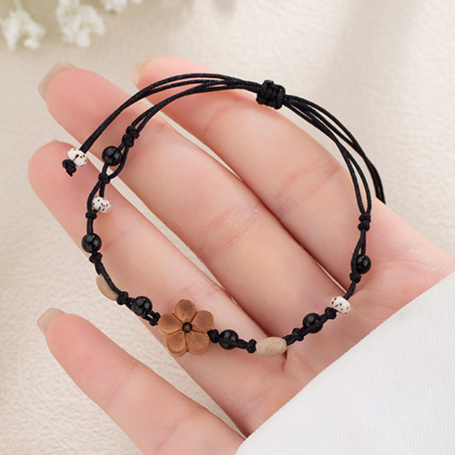 티큐 여성 심플 우드 플라워 비즈 실 매듭 팔찌 A2316