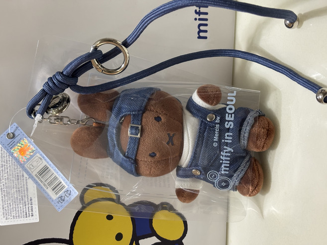 miffy in SEOUL 牛仔造型絨毛吊飾, 1個
