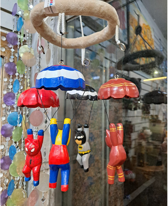 리아 아이방 모빌 낙하산 타는 히어로 어벤져스 목각인형 장식소품 카페장식품 키덜트 크리스마스 선물 아이선물