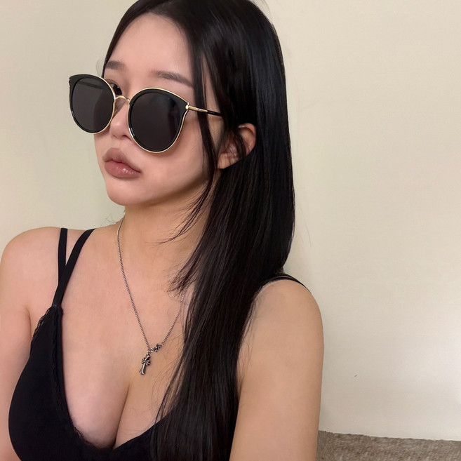 VANANA2 남녀공용 유행없는 베이직 라운드형 블랙 선글라스