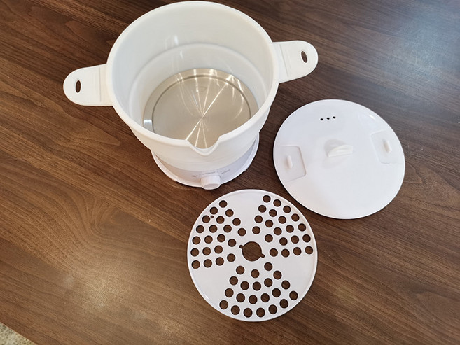 旅行摺疊電煮鍋 - 1.4L便攜式電熱火鍋，學生宿舍家用煮麵神器, 白色摺疊鍋+蒸格+電源線:插頭110V