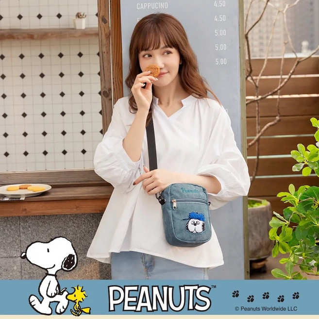 Kiiwi O! SNOOPY 聯名款 燈芯絨斜背包, 歐拉夫