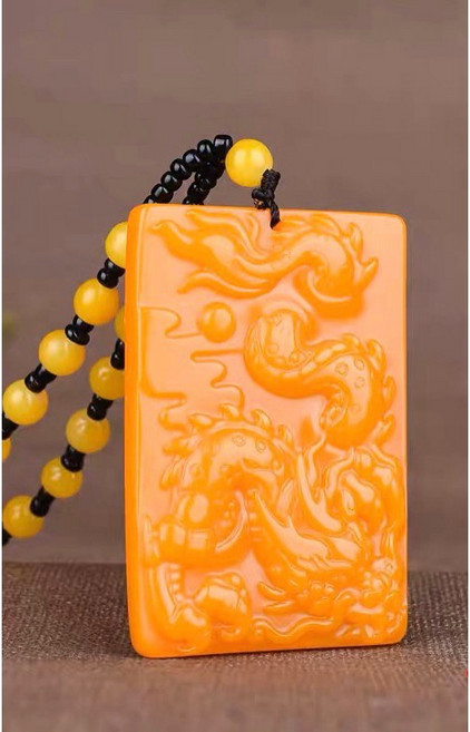 泓潤 天然黃龍玉龍型項鍊, 1個