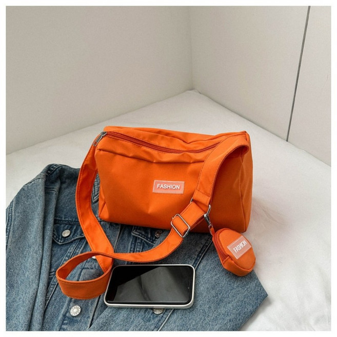 FASHION 韓版超輕量大容量水餃子母包 斜挎單肩包 附小包掛飾 橘色, 橘色(送零錢包)