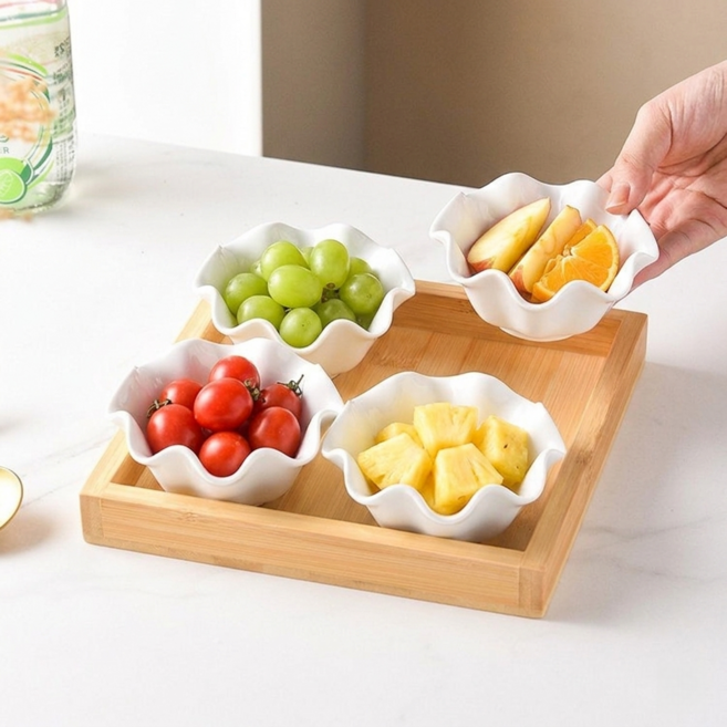 LOVFIR 도자기 나눔 접시 반찬그릇세트 과일 가정용 접시, 1개, 흰색 세라믹 접시 4개 + 대나무 트레이 1개