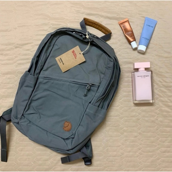 Fjallraven 北極狐 Raven 20公升 15吋筆電包 後背包 通勤包 全新正品, 灰色, 1個