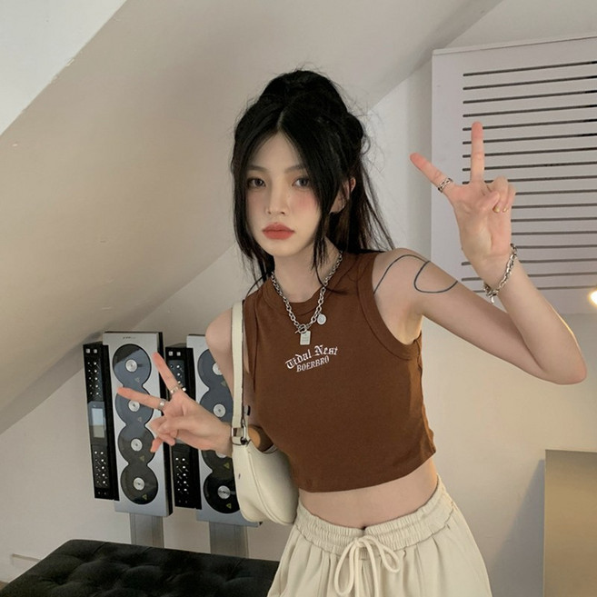 短版背心 削肩 白色