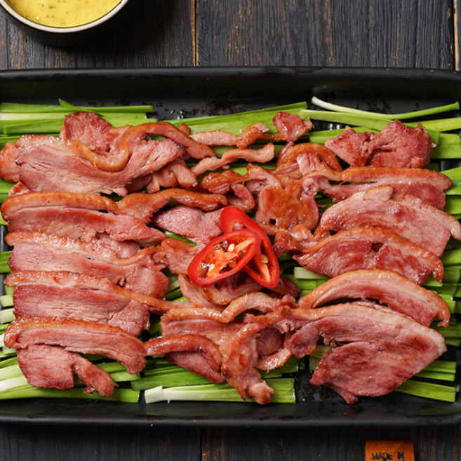 [식탁이야기] 마늘에 빠진 마늘숙성 훈제오리 400g, 1개, 상세 설명 참조