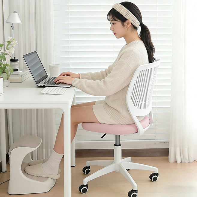 미니 메쉬 컴퓨터 의자 높이조절 회전 바퀴 학생 공부 사무용 책상의자 소형 공간 최적, 핑크