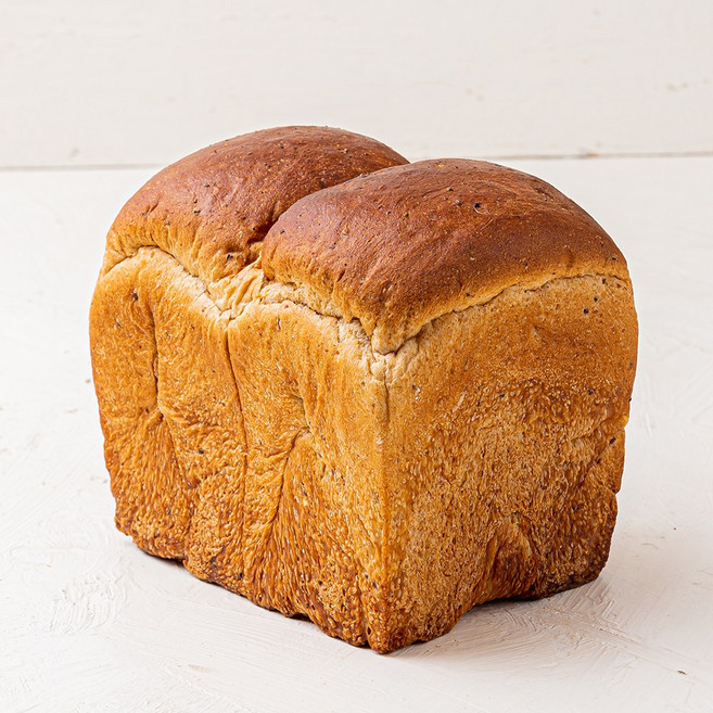 [수원의아침] 속이 편안한 통밀과 우리밀이 들어간 고소함 가득한 통밀식빵 빵택배 빵집, 1개, 560g