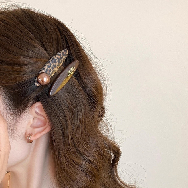 레오파드 패턴 앞머리 집게핀 1쌍 사이드 헤어핀 여성 헤어액세서리