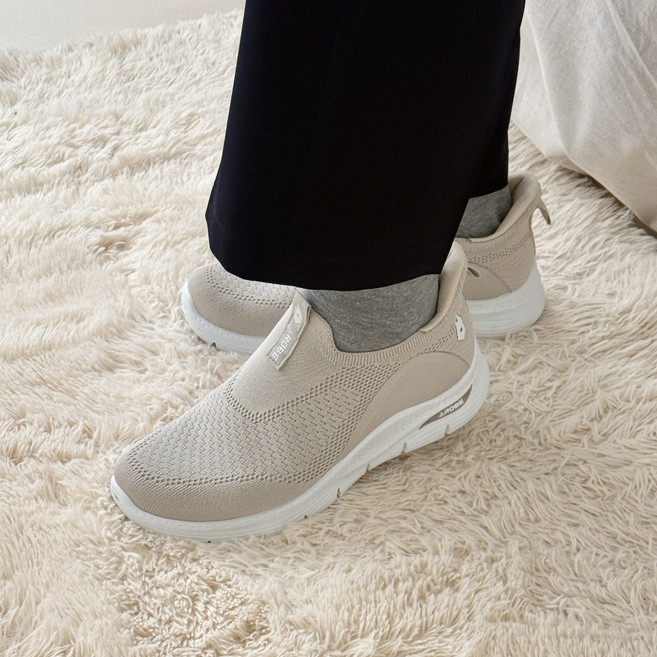 제이로브 벗고 신기 편한 슬립온 운동화 단화