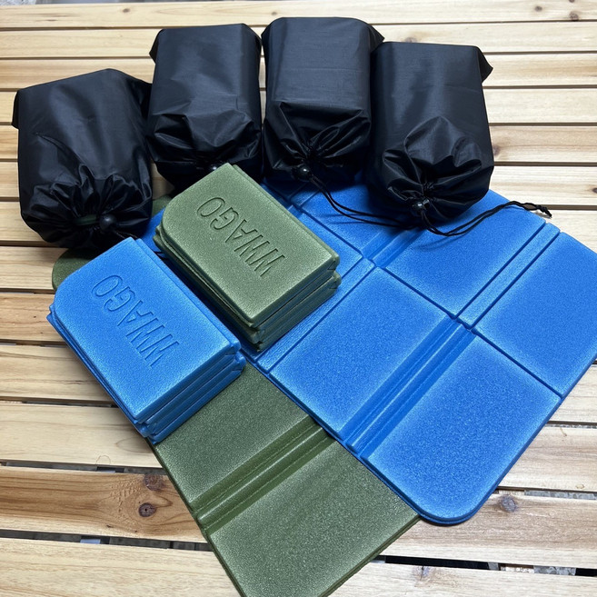 하루행복 8단 접이식 등산방석+파우치포함 4p, 블루,올리브