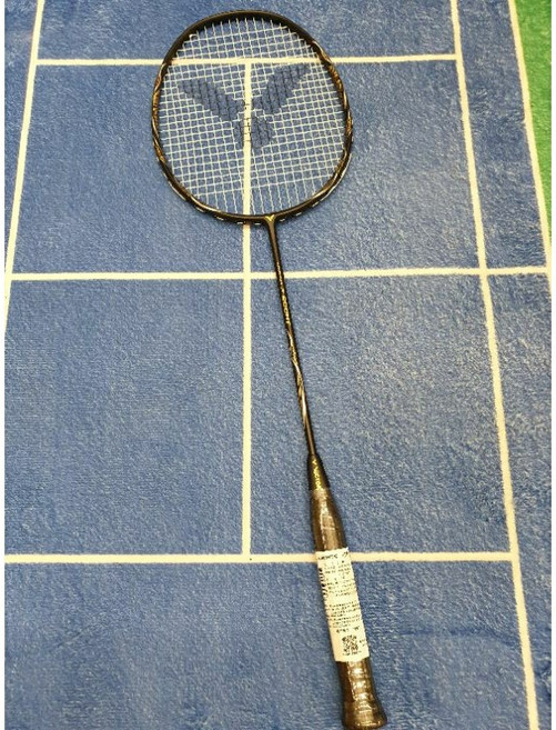 勝利VICTOR JS-800HT 碳纖維羽球拍 (已穿線), 1個, 黑白各1支