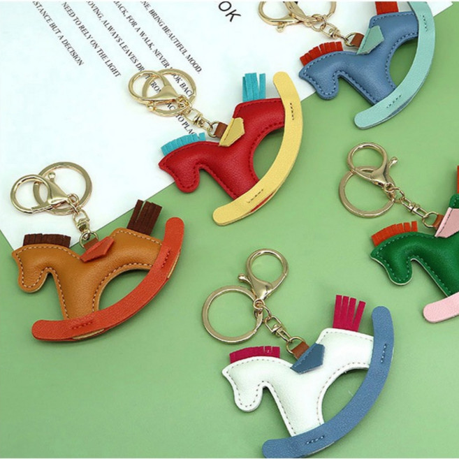 1+1 빌리네집 말키링 가방 말참 장식 에어팟 자동차키 열쇠고리 날달말 백참 빽꾸 가꾸 악세사리, 1세트, 02 로킹호스 블루_레드 1+1